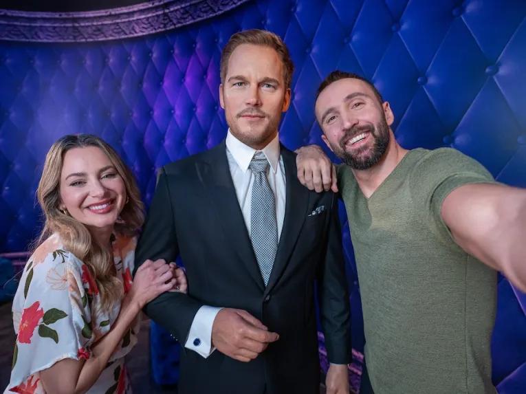 Guests with Chris Pratt at Madame Tussauds Orlando