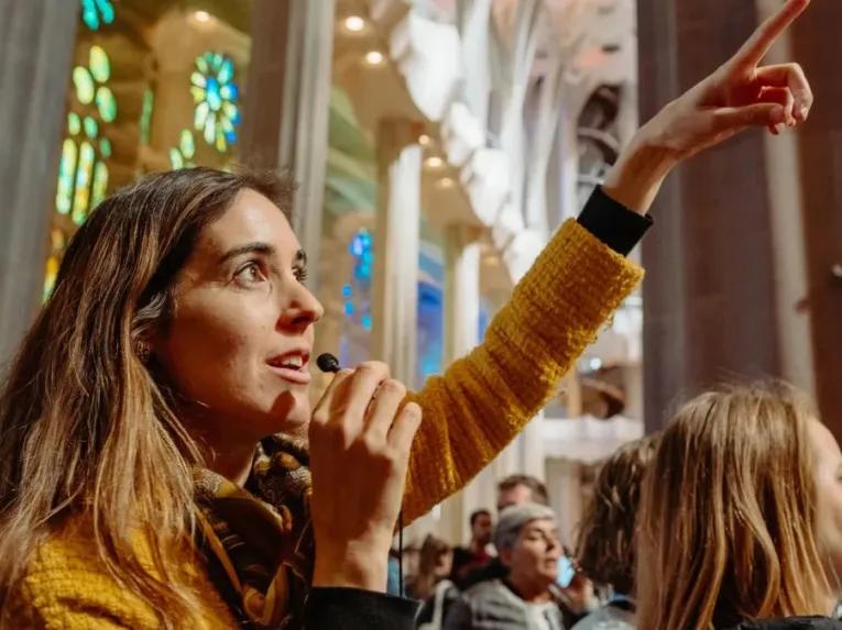 Gaudi Highlights Tour with Casa Batlló & Sagrada Familia