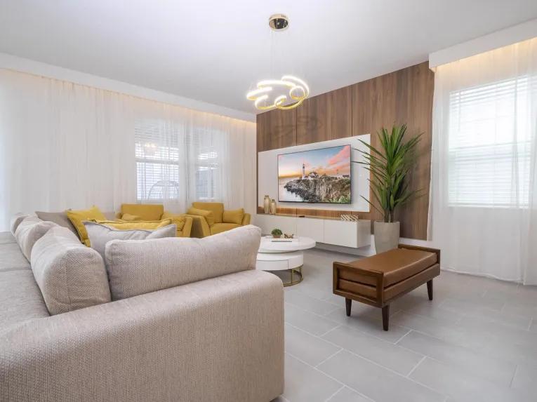 ChampionsGate (34695) 8-bedroom Villa in Davenport