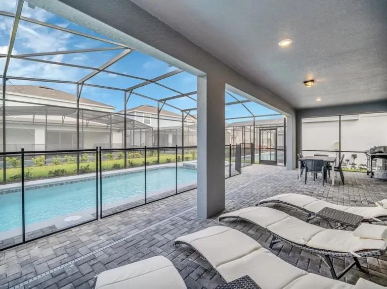 Windsor Island (24882) 10-bedroom Villa in Davenport