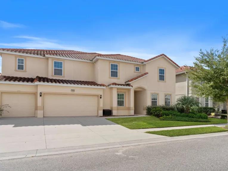 Solterra (29413) 14-bedroom Villa in Davenport