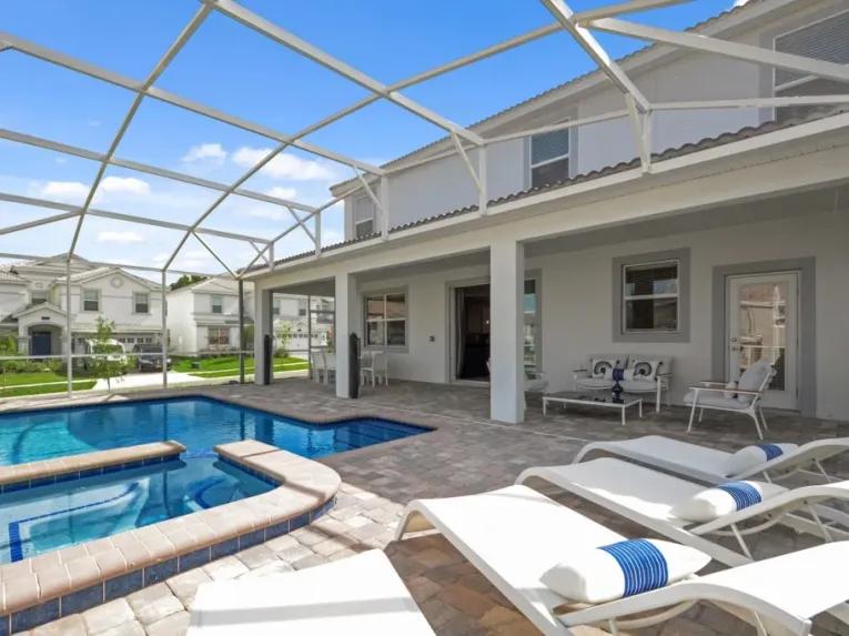 ChampionsGate (3015) 8-bedroom Villa in Davenport