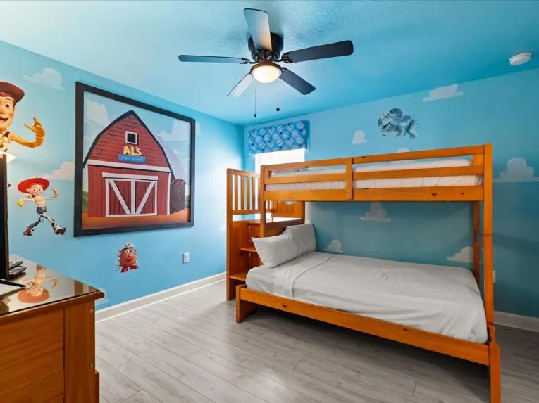 ChampionsGate (35147) 8-bedroom Villa in Davenport