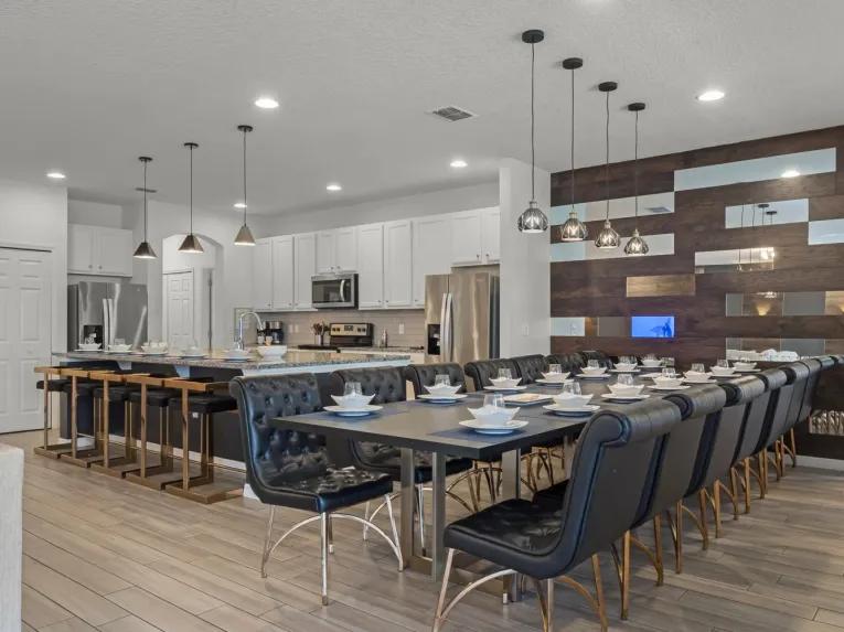 Solterra (7730) 14-bedroom Villa in Davenport