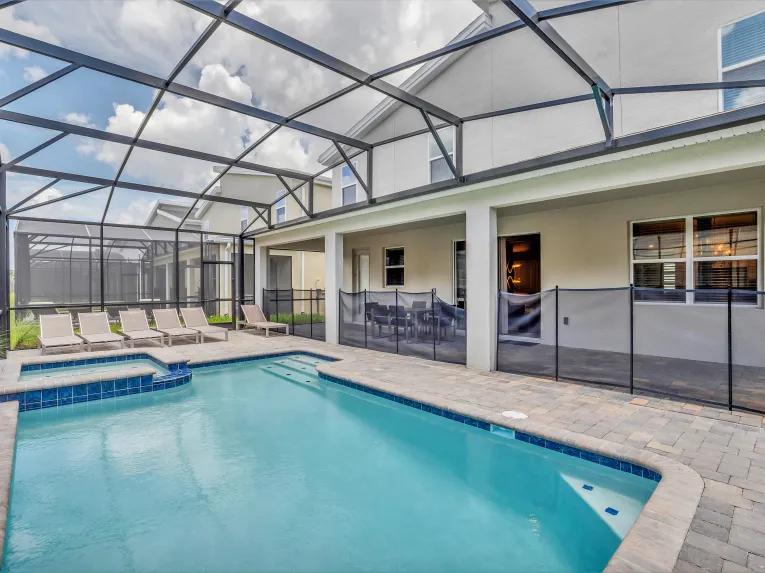 Storey Lake (28782) 9-bedroom Villa in Kissimmee