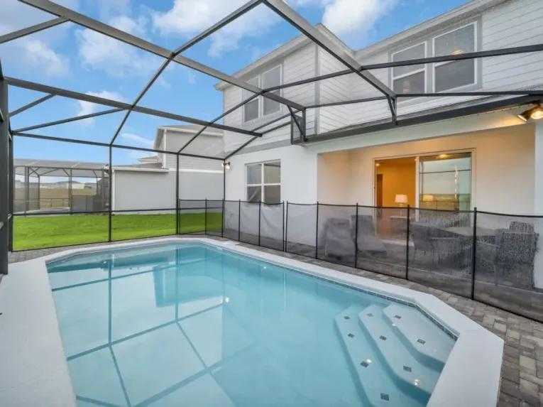 Windsor Island (24822) 5-bedroom Villa in Davenport
