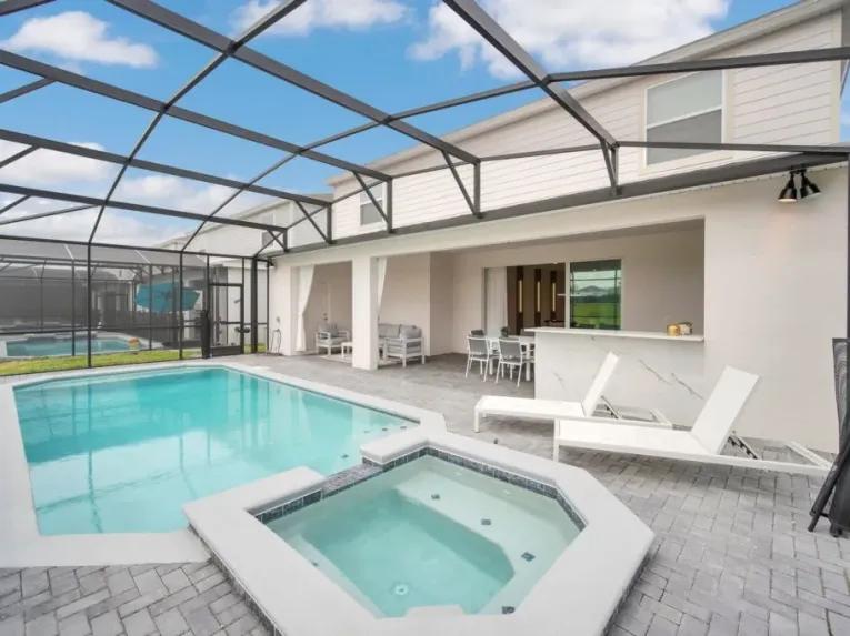 Windsor Island (8153) 8-bedroom Villa in Davenport