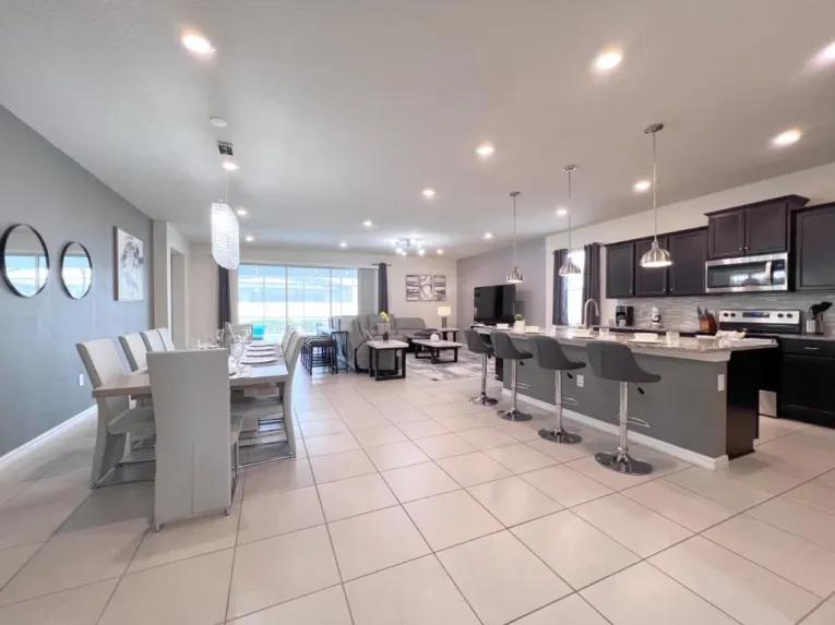 Windsor Island (7389) 8-bedroom Villa in Davenport