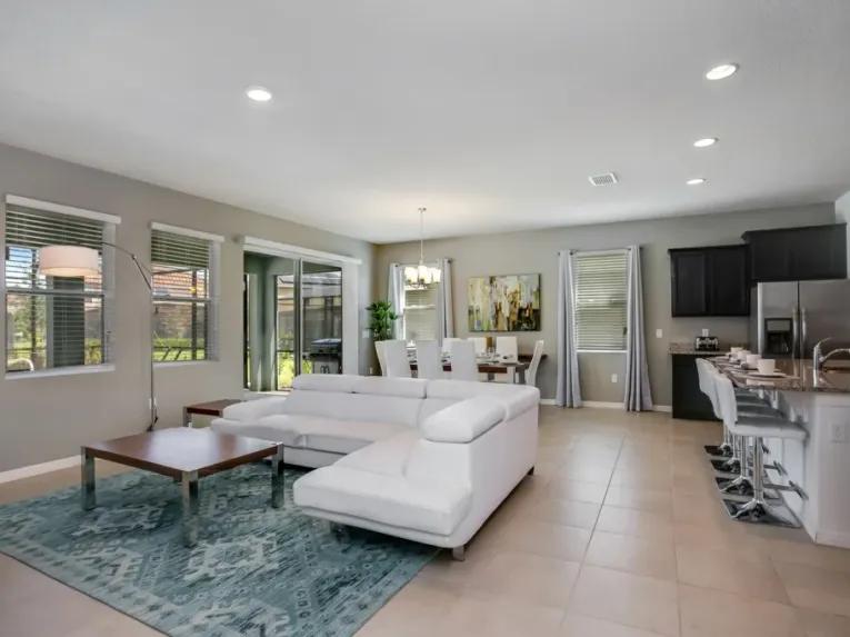 Solterra (3913) 5-bedroom Villa in Davenport