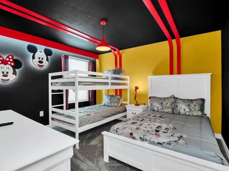 Storey Lake (24899) 9-bedroom Villa in Kissimmee