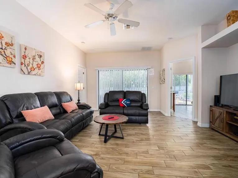 High Grove (29677) 4-bedroom Villa in Clermont