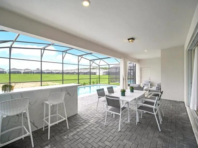 Windsor Island (8153) 8-bedroom Villa in Davenport