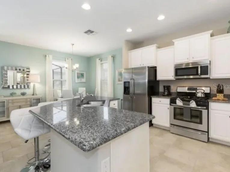 Solterra (7364) 6-bedroom Villa in Davenport