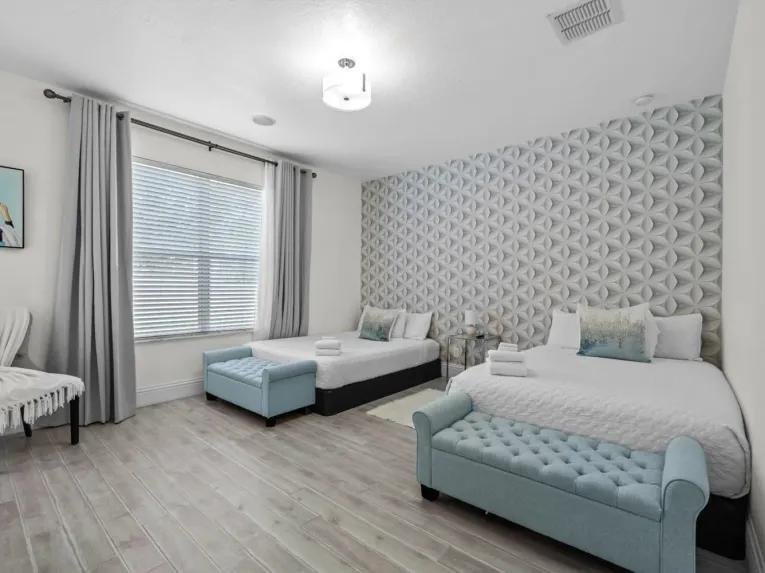 Solterra (24950) 4-bedroom Villa in Davenport