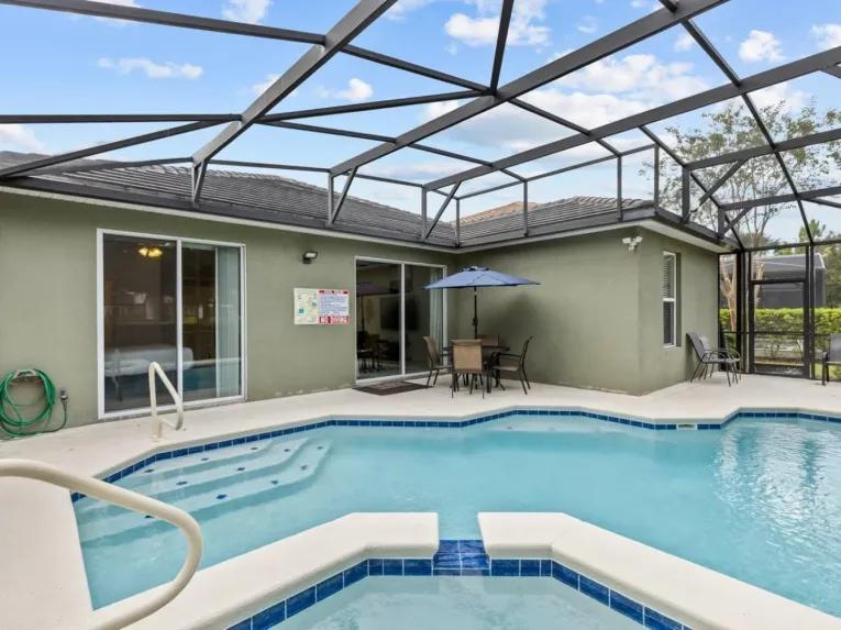 Solterra (24953) 5-bedroom Villa in Davenport
