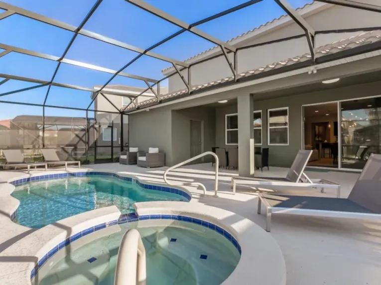 Solterra (3578) 6-bedroom Villa in Davenport