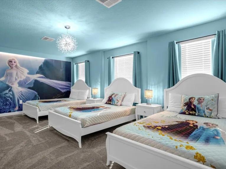 Storey Lake (24899) 9-bedroom Villa in Kissimmee