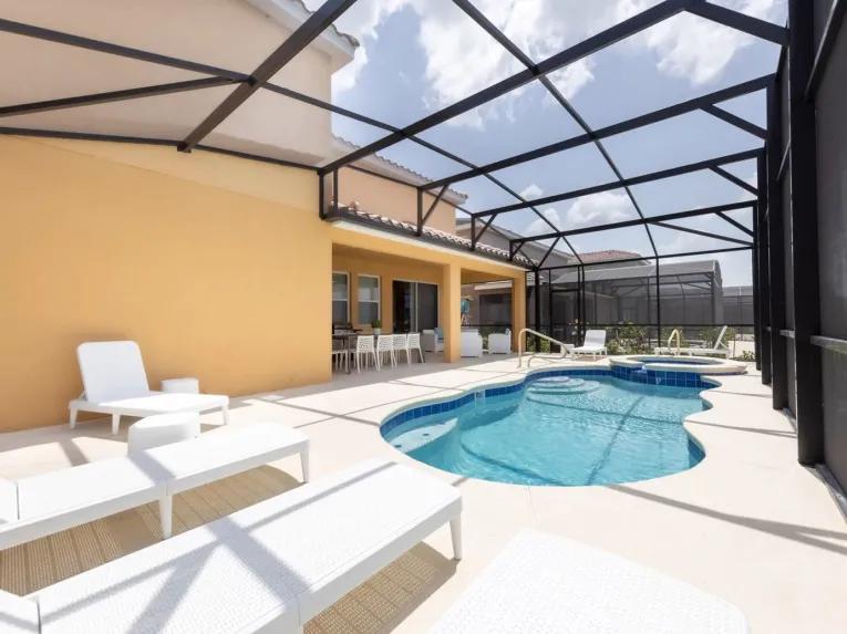 Solterra (34624) 7-bedroom Villa in Davenport