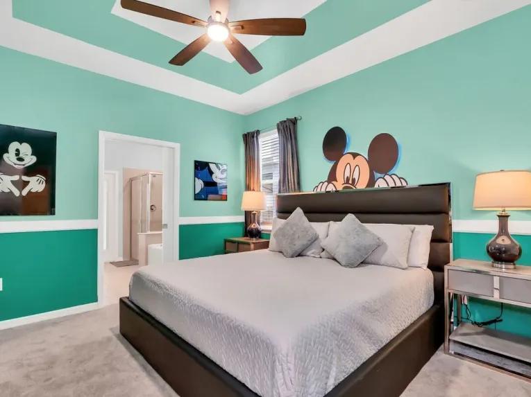 Windsor Island (24897) 7-bedroom Villa in Davenport