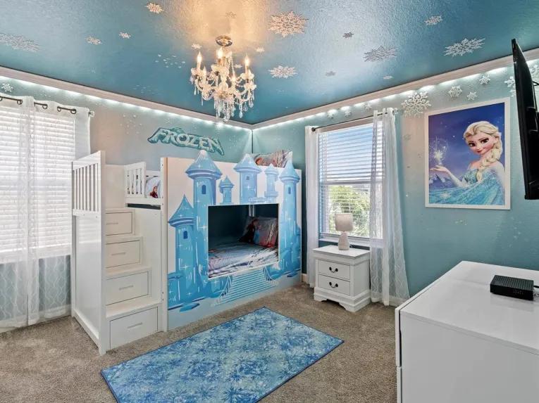 ChampionsGate (33025) 9-bedroom Villa in Davenport