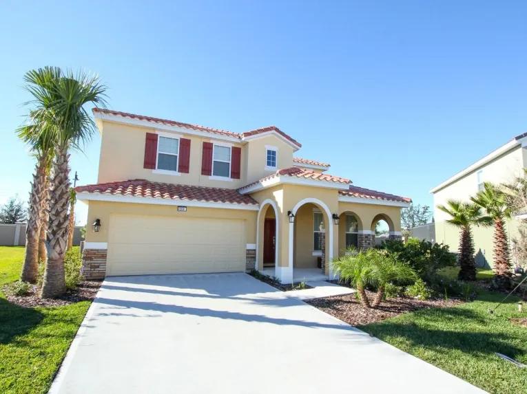 Solterra (4985) 5-bedroom Villa in Davenport