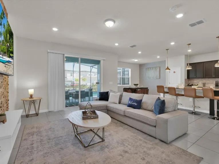 Windsor Island (24247) 5-bedroom Villa in Davenport