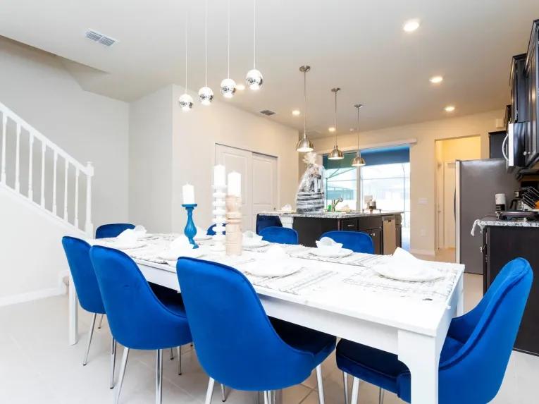 Windsor Island (7132) 5-bedroom Villa in Davenport