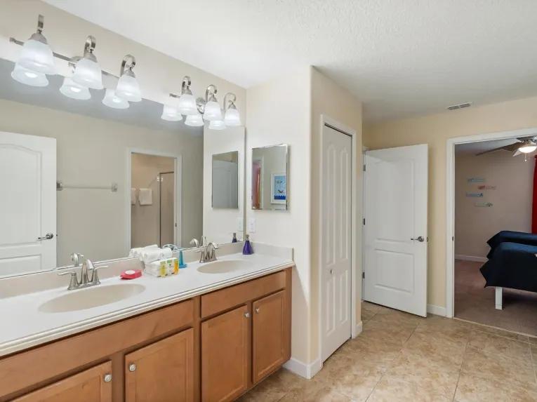 ChampionsGate (5104) 8-bedroom Villa in Davenport