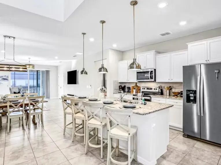 Windsor Island (24923) 6-bedroom Villa in Davenport