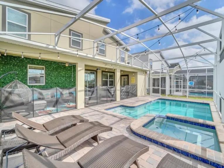 ChampionsGate (7288) 6-bedroom Villa in Davenport