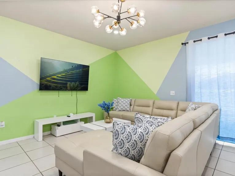 Windsor Island (35089) 10-bedroom Villa in Davenport