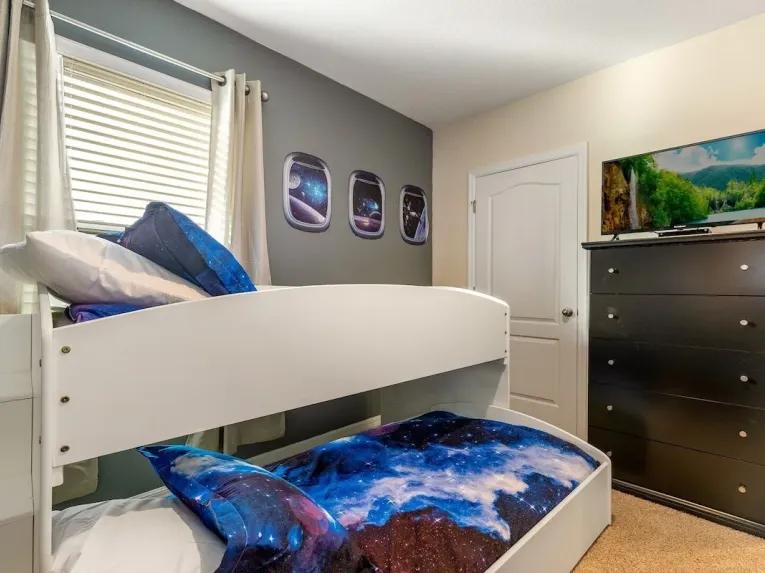 Solterra (33875) 6-bedroom Villa in Davenport