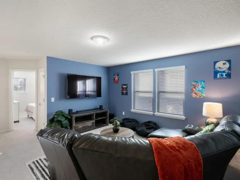 Solterra (6282) 5-bedroom Villa in Davenport
