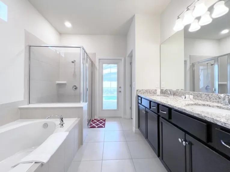 Windsor Island (7389) 8-bedroom Villa in Davenport
