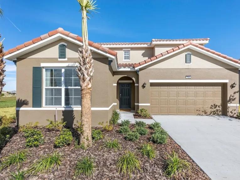 Solterra (33875) 6-bedroom Villa in Davenport