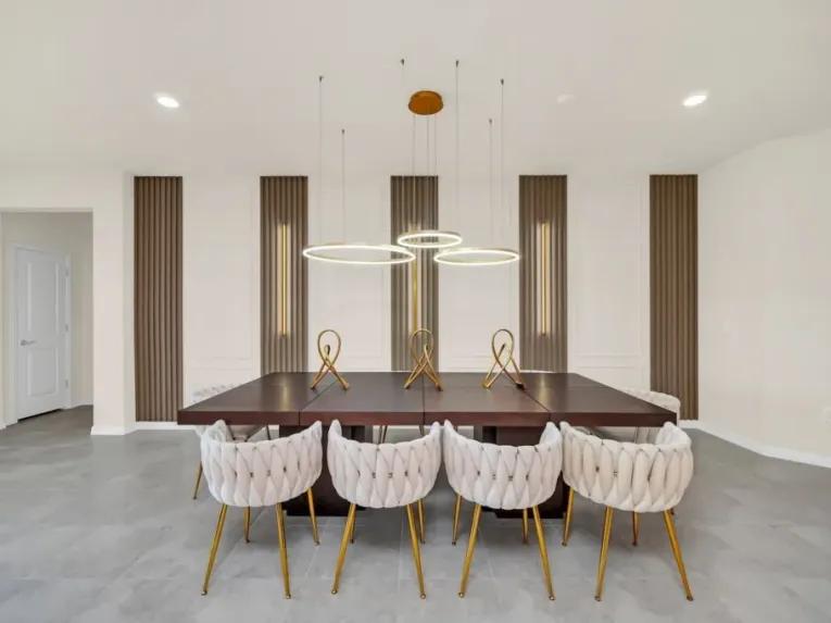 Windsor Island (8153) 8-bedroom Villa in Davenport