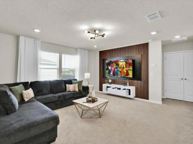 Windsor Island (8112) 5-bedroom Villa in Davenport