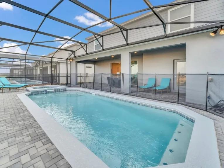 Windsor Island (24884) 9-bedroom Villa in Davenport