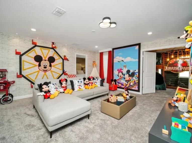 Storey Lake (7041) 9-bedroom Villa in Kissimmee