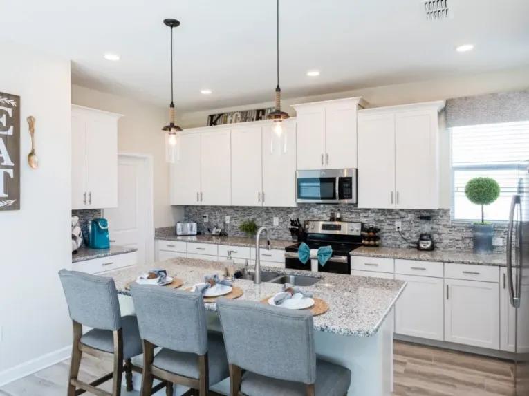 Storey Lake (34485) 5-bedroom Villa in Kissimmee