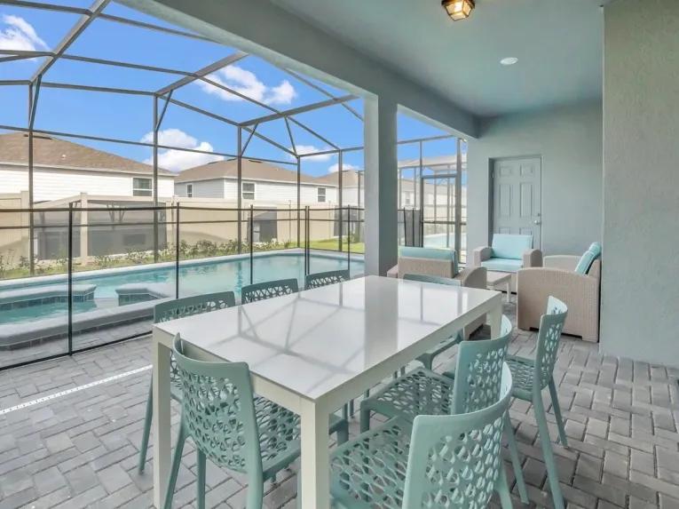 Windsor Island (24897) 7-bedroom Villa in Davenport