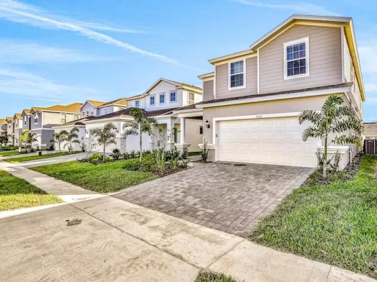 Windsor Island (24923) 6-bedroom Villa in Davenport