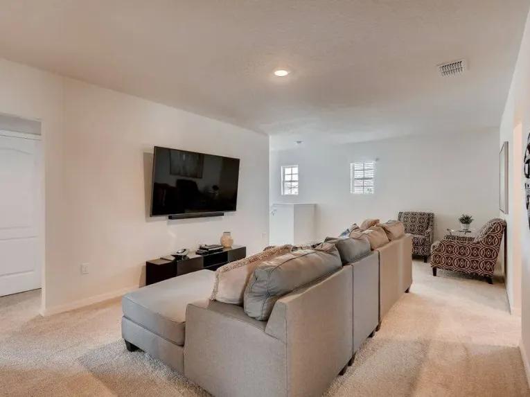Solterra (34947) 6-bedroom Villa in Davenport