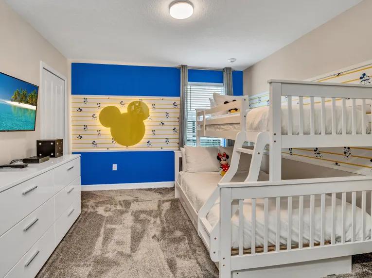 Storey Lake (28782) 9-bedroom Villa in Kissimmee