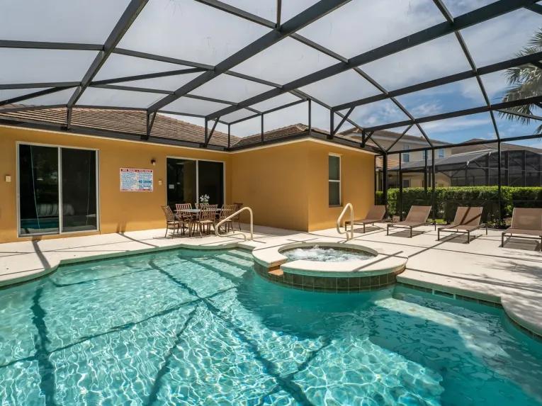 Solterra (7080) 5-bedroom Villa in Davenport