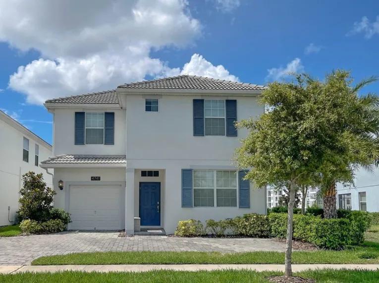 Storey Lake (5708) 6-bedroom Villa in Kissimmee