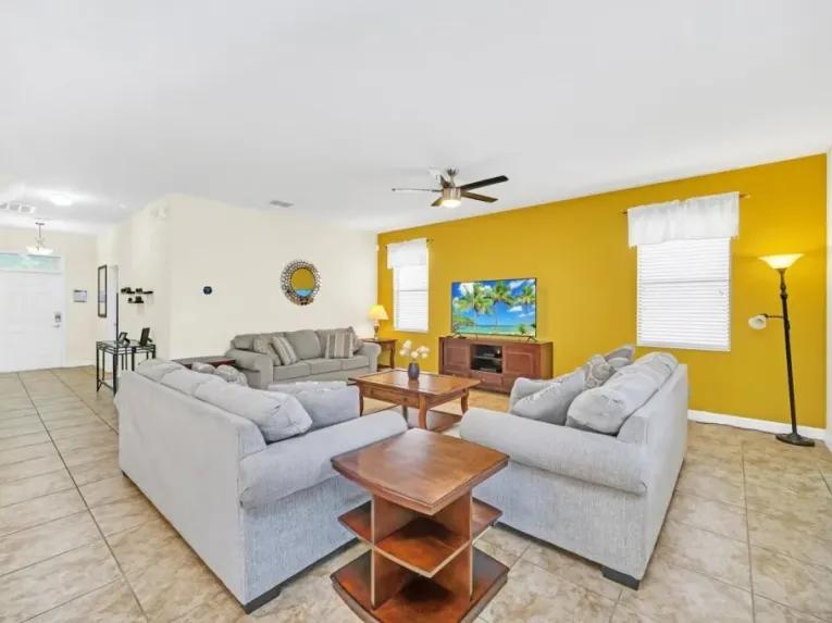 ChampionsGate (2367) 6-bedroom Villa in Davenport