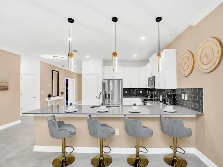 Storey Lake (24899) 9-bedroom Villa in Kissimmee