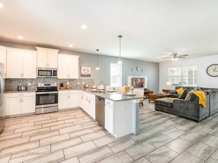 ChampionsGate (24859) 8-bedroom Villa in Davenport