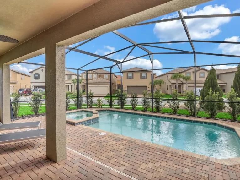 Solterra (27429) 6-bedroom Villa in Davenport